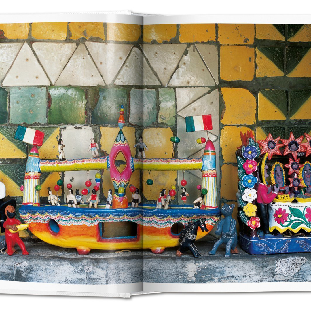 Living In Mexico Hardcover Book – Mexico In My Pocket